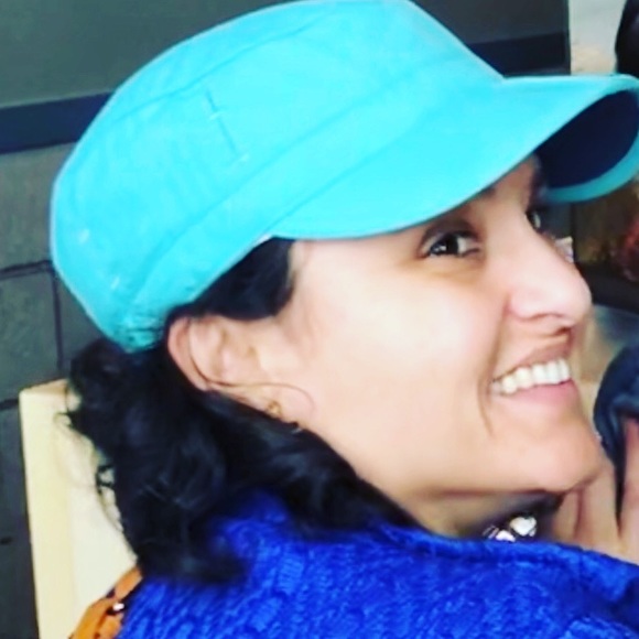 Meet your Posher, Anna - Picture 2 of 3